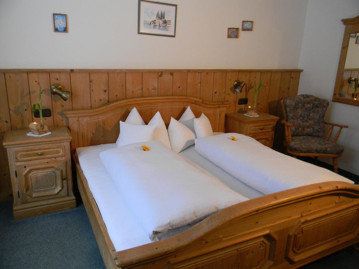 Landhaus Spielmannsau Oberstdorf Room photo